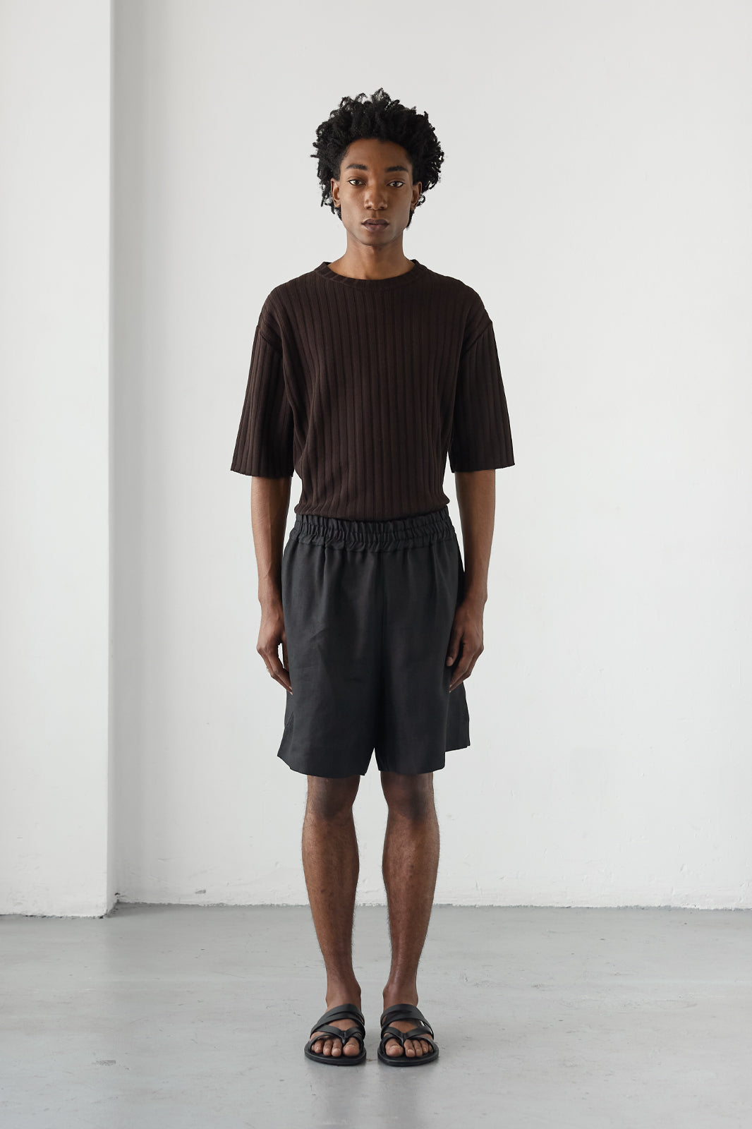 SHUI BLACK LINEN SHORTS UNISEX